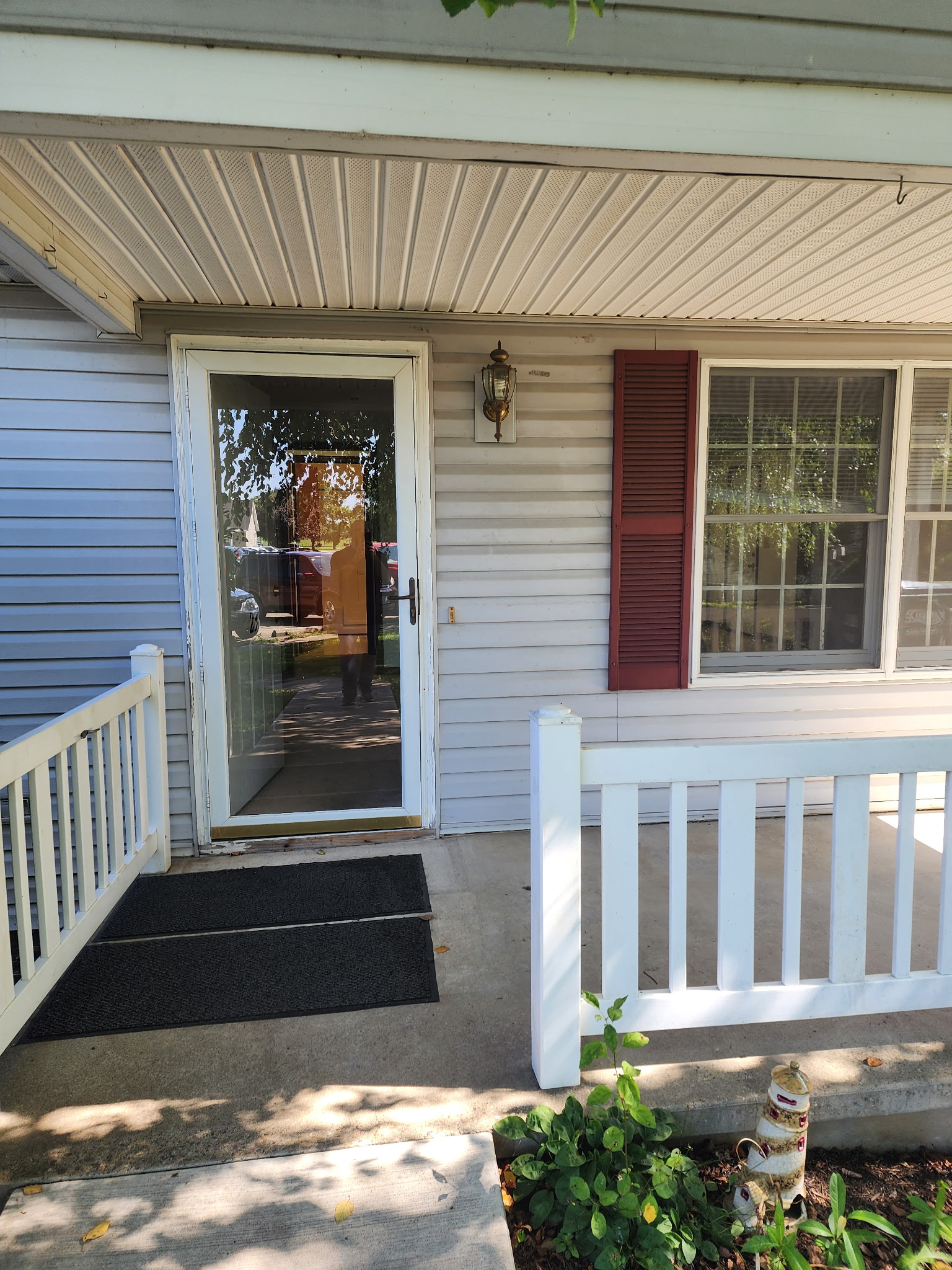 380 Browns Lane - 2